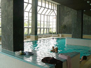 vnútorný bazén s teplou vodou
