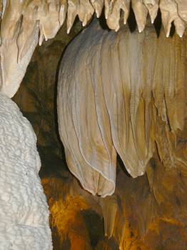 Jaskyňa Driny - sintrová výzdoba